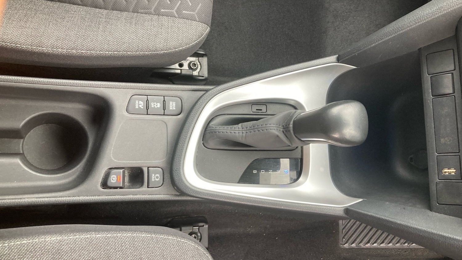 Used Toyota Yaris Cross 2022 for sale - 77033317: Photo 35