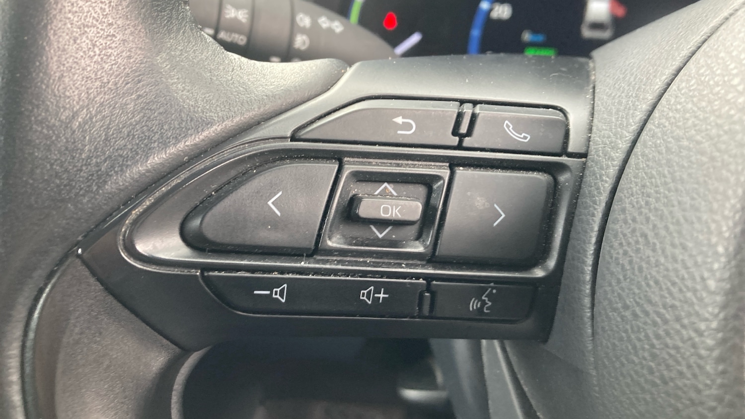 Used Toyota Yaris Cross 2022 for sale - 77033317: Photo 38