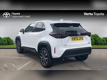 Used Toyota Yaris Cross 2022 for sale - 77033317: Photo