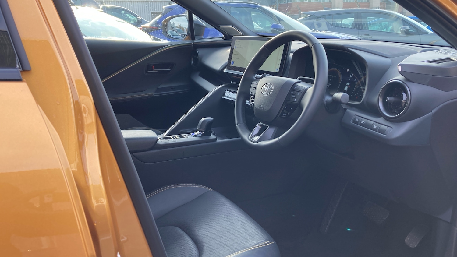 Used Toyota C-HR 2024 for sale - 77124020: Photo 11