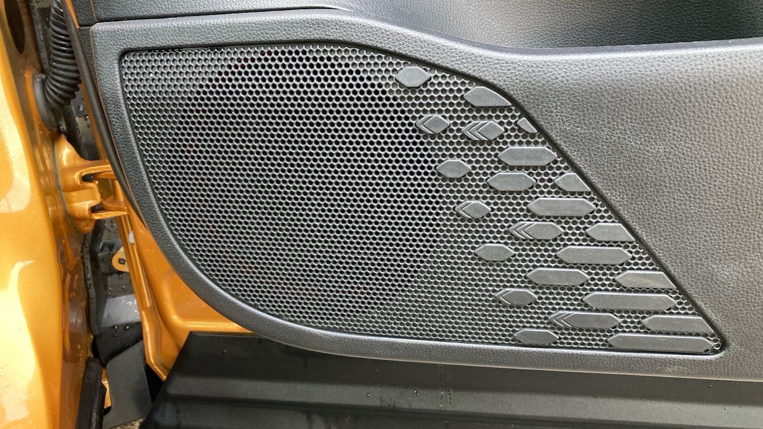 Used Toyota C-HR 2024 for sale - 77124020: Photo 34