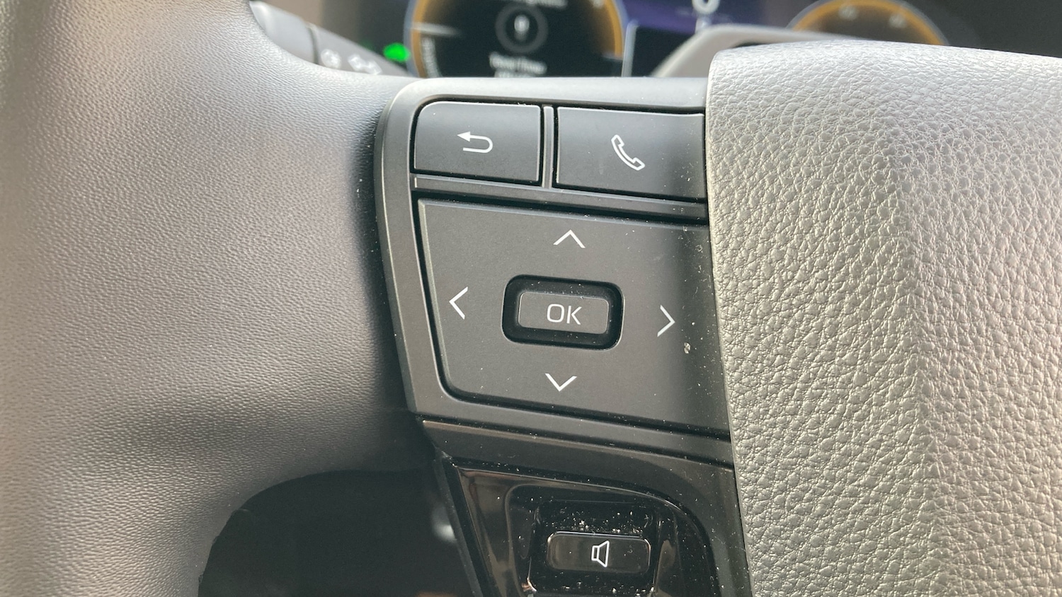 Used Toyota C-HR 2024 for sale - 77124020: Photo 36