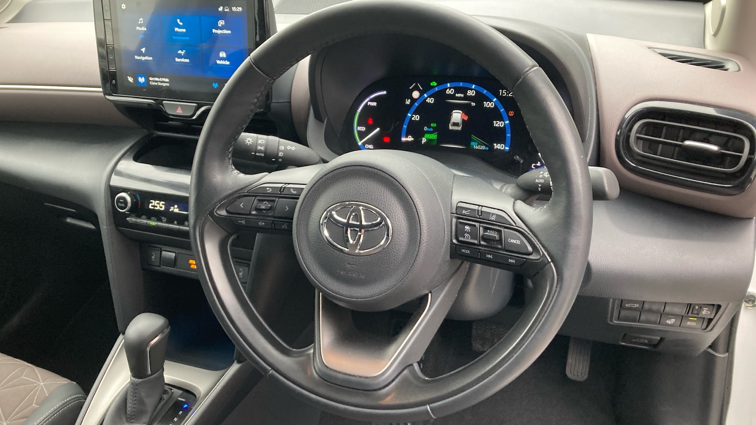 Used Toyota Yaris Cross 2022 for sale - 76415689: Photo 8