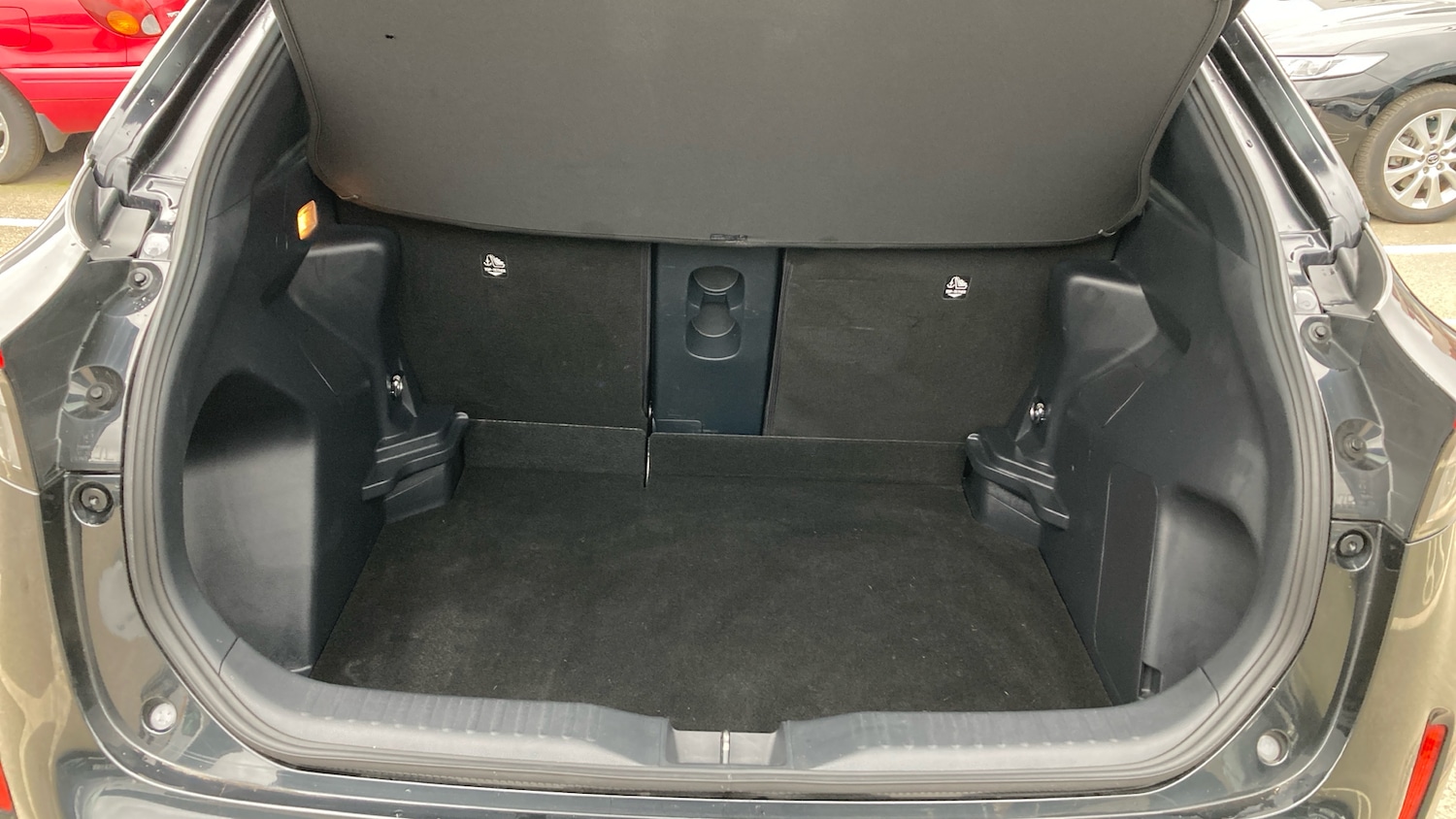 Used Toyota Yaris Cross 2024 for sale - 77690624: Photo 14