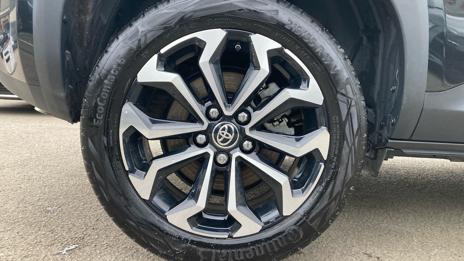 Used Toyota Yaris Cross 2024 for sale - 77690624: Photo 18