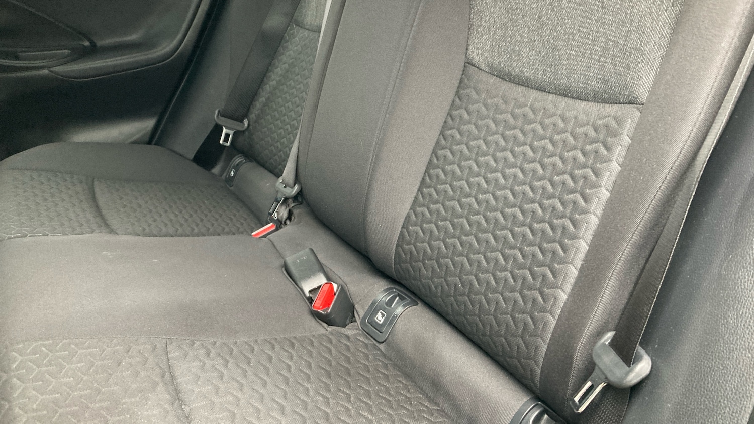 Used Toyota Yaris Cross 2024 for sale - 77690624: Photo 21