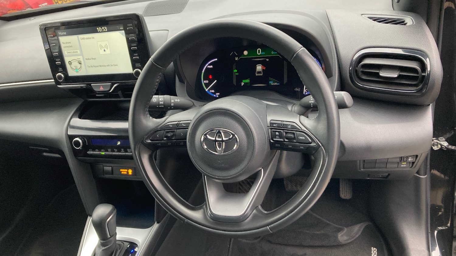 Used Toyota Yaris Cross 2024 for sale - 77690624: Photo 6