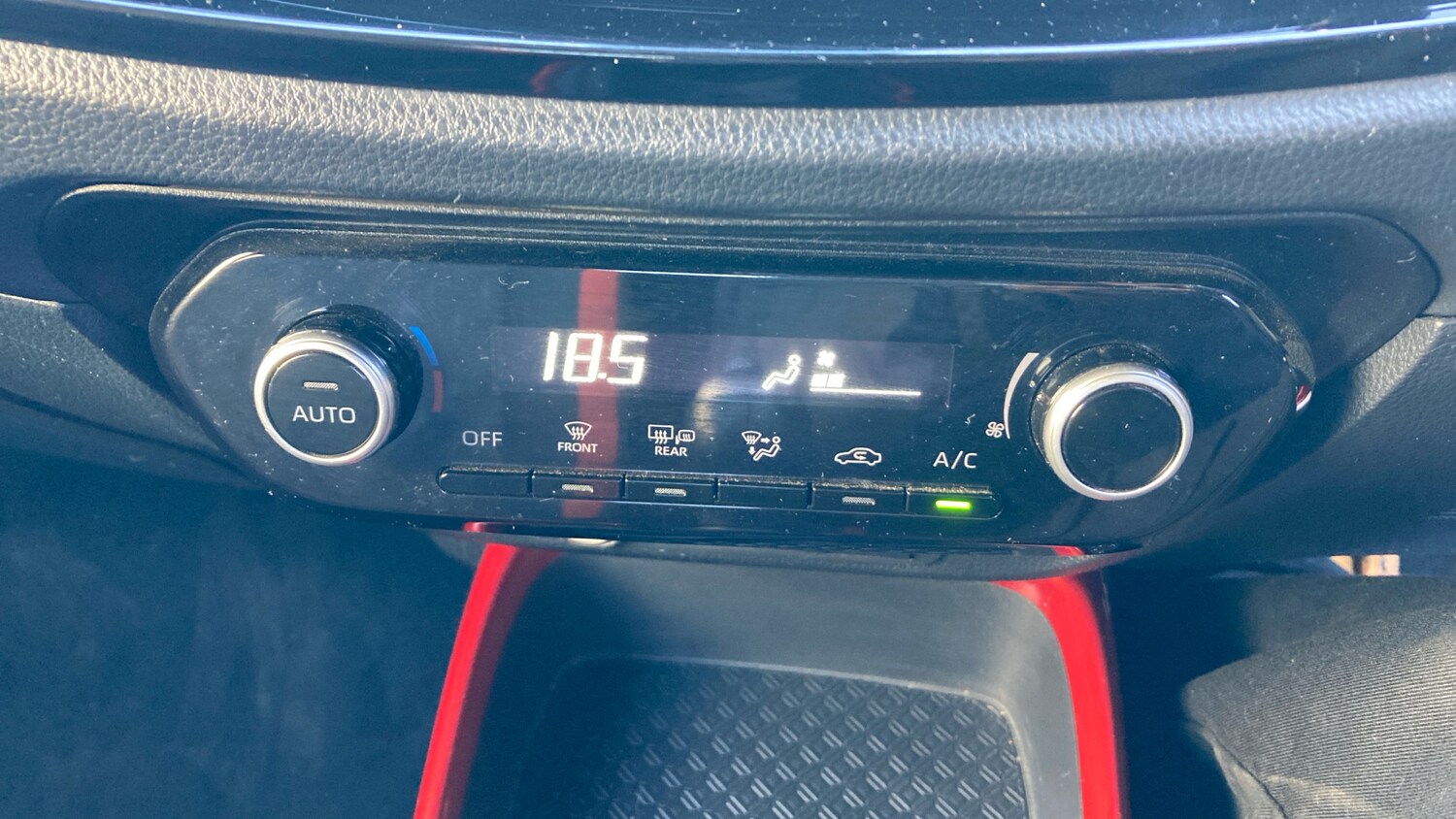 Used Toyota Aygo X 2022 for sale - 77903817: Photo 34