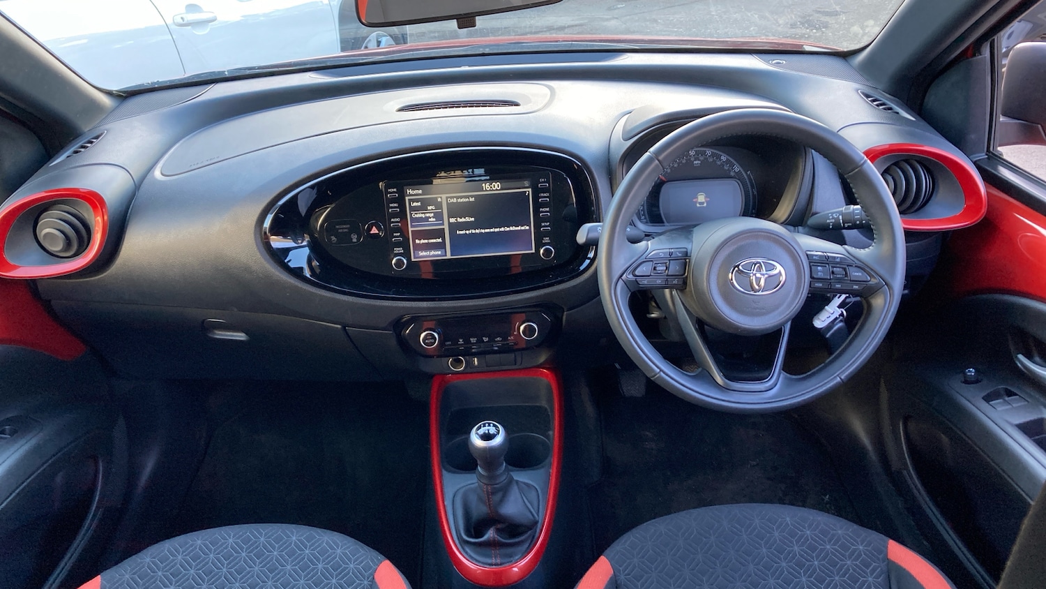 Used Toyota Aygo X 2022 for sale - 77903817: Photo 5