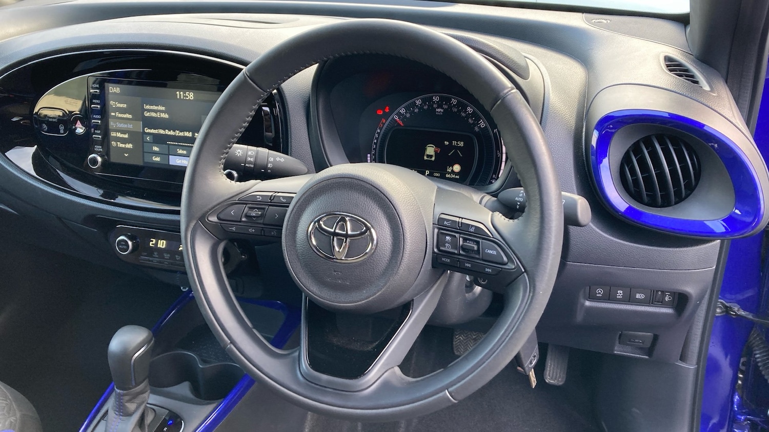 Used Toyota Aygo X 2023 for sale - 77298264: Photo 6