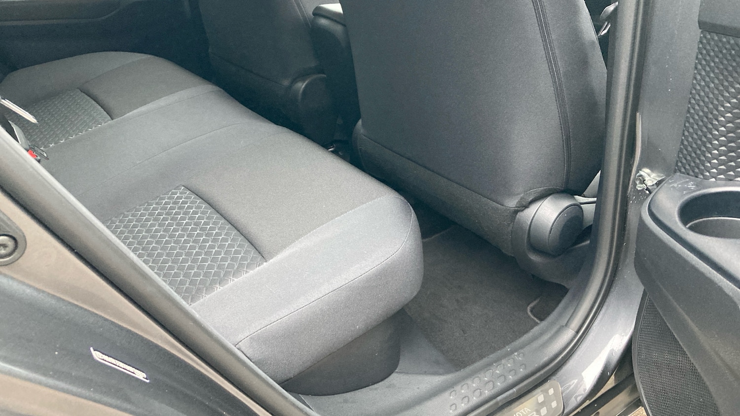 Used Toyota C-HR 2023 for sale - 77046176: Photo 12