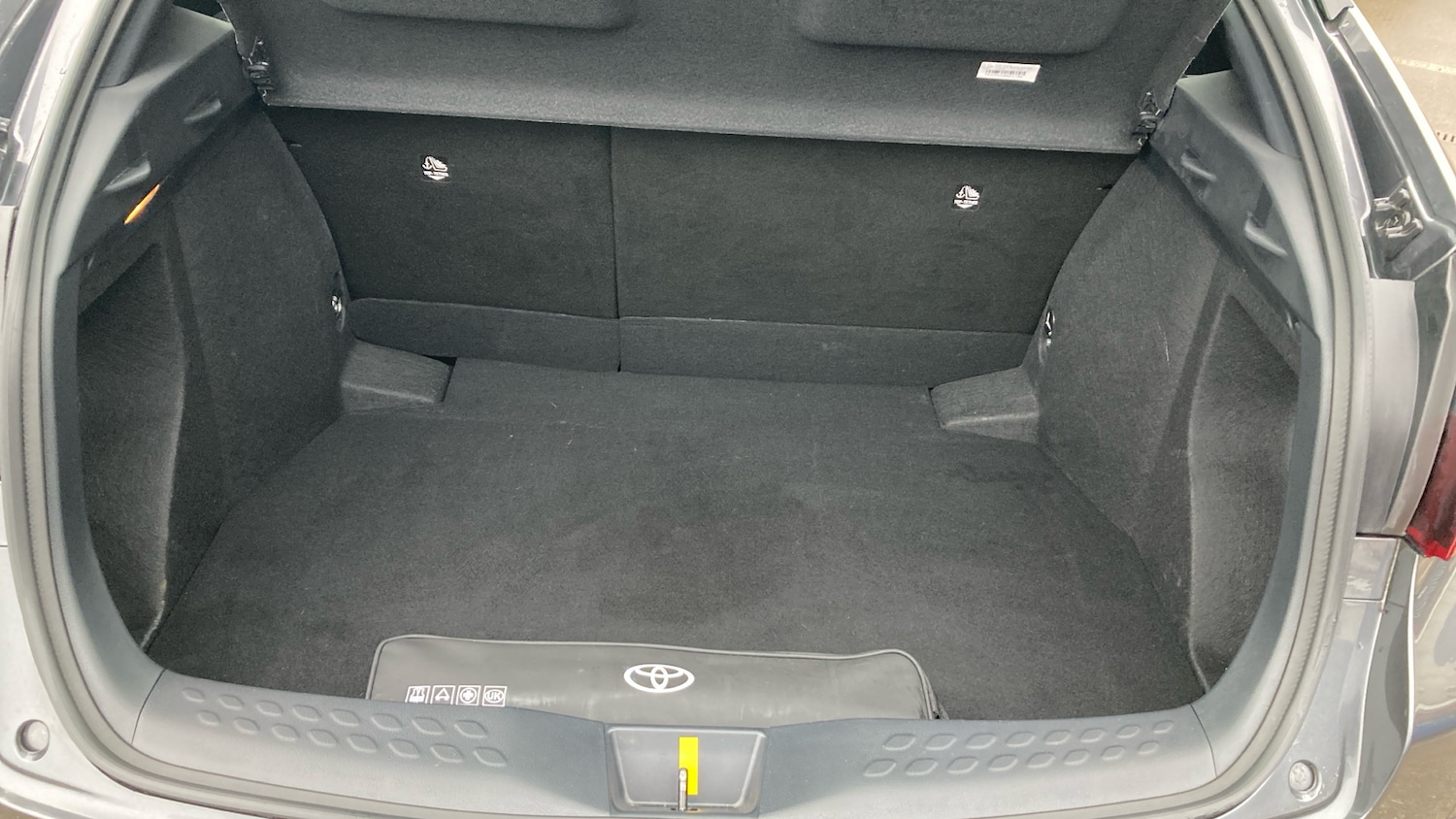 Used Toyota C-HR 2023 for sale - 77046176: Photo 14