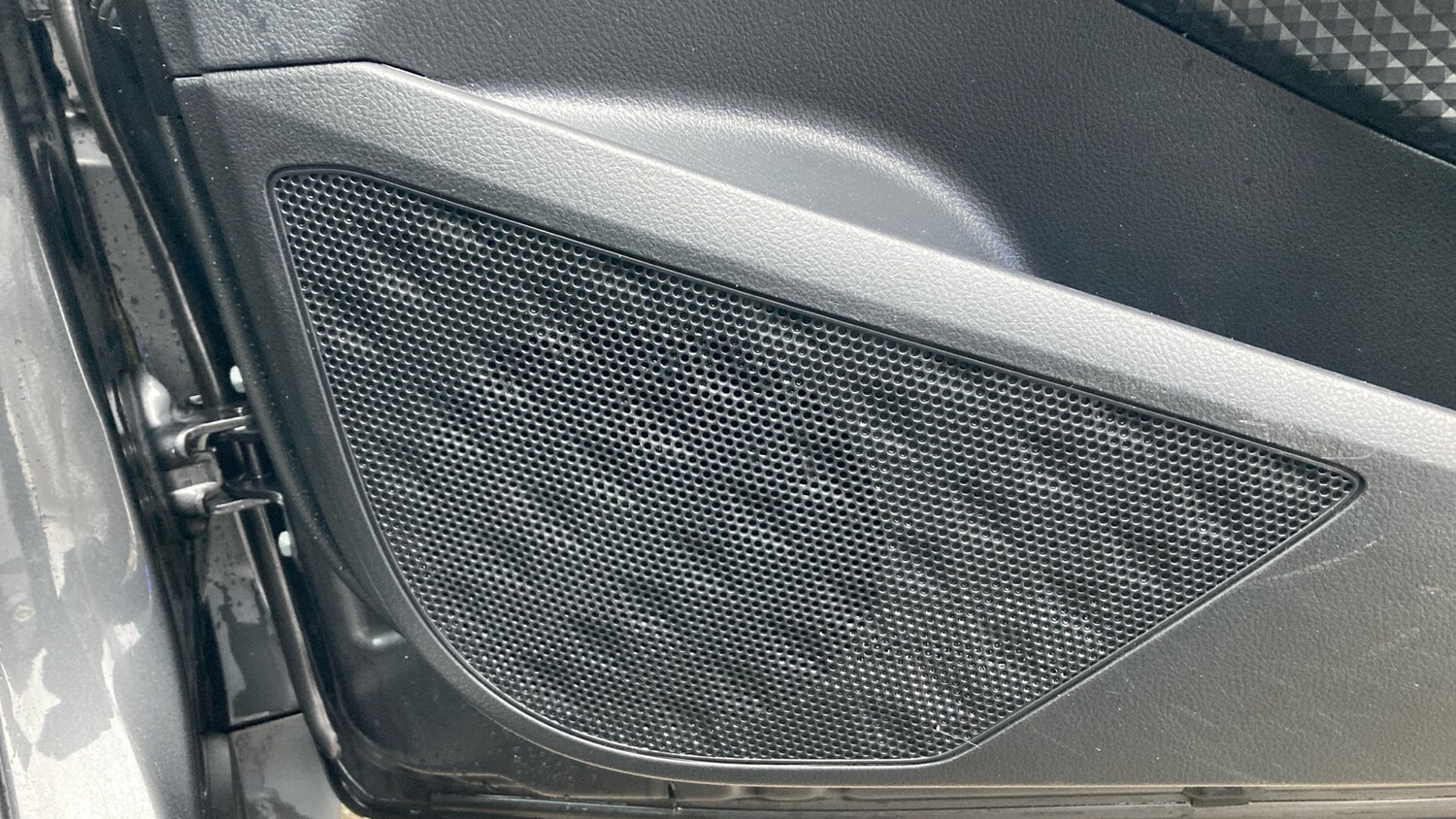 Used Toyota C-HR 2023 for sale - 77046176: Photo 34