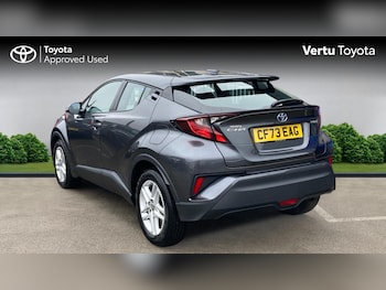 Used Toyota C-HR 2023 for sale - 77046176: Photo
