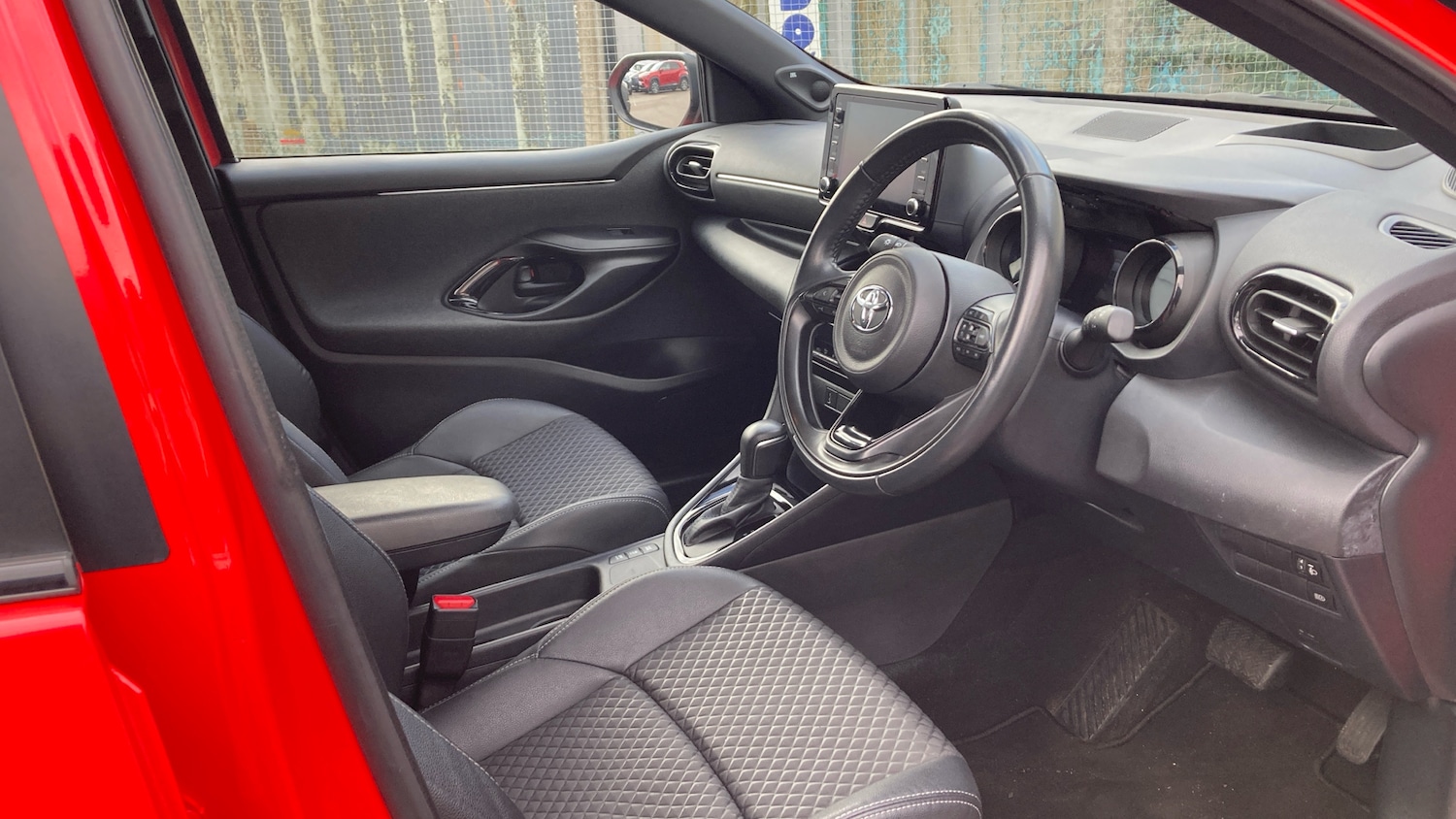 Used Toyota Yaris 2021 for sale - 77617760: Photo 11