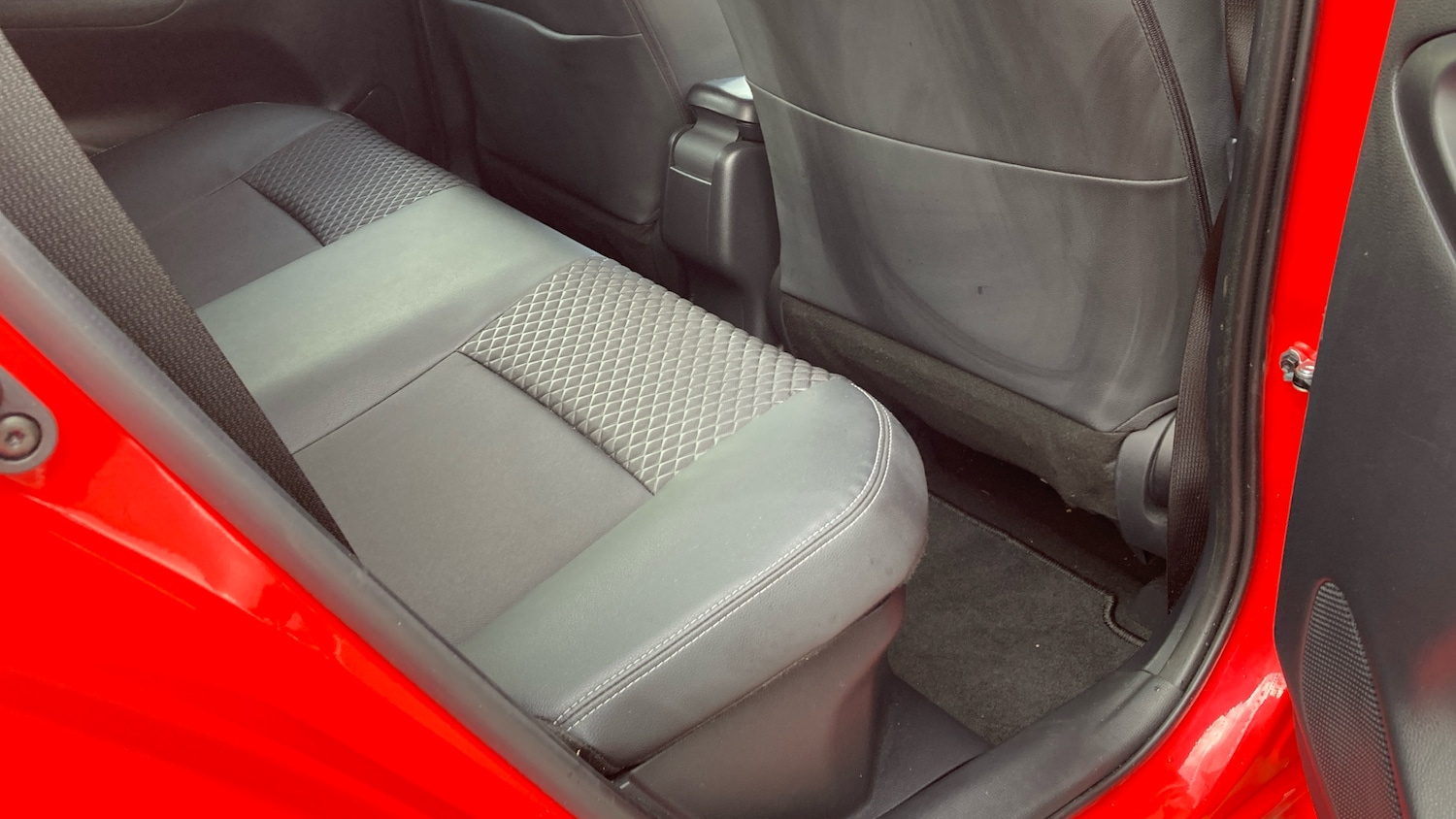 Used Toyota Yaris 2021 for sale - 77617760: Photo 12