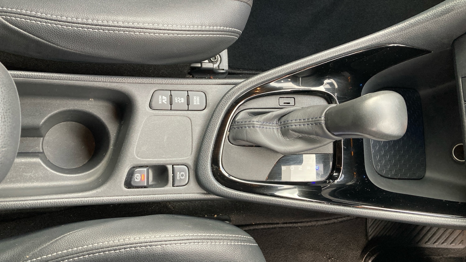 Used Toyota Yaris 2021 for sale - 77617760: Photo 36