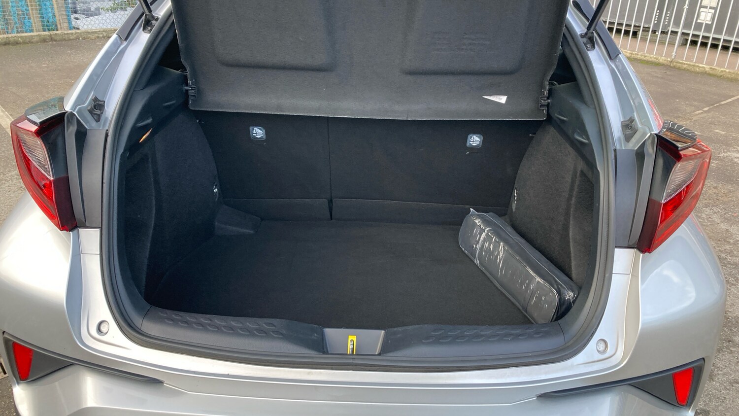 Used Toyota C-HR 2023 for sale - 77366049: Photo 14