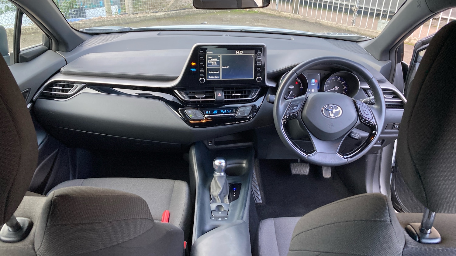 Used Toyota C-HR 2023 for sale - 77366049: Photo 5