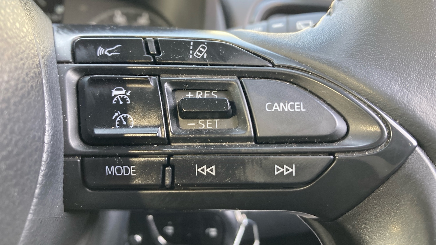 Used Toyota Yaris 2023 for sale - 76945316: Photo 38