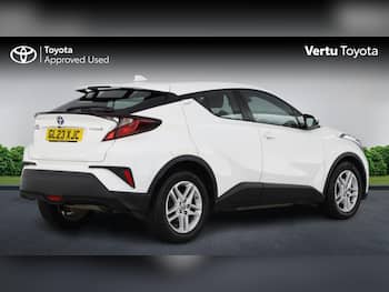 Used Toyota C-HR 2023 for sale - 79706085: Photo
