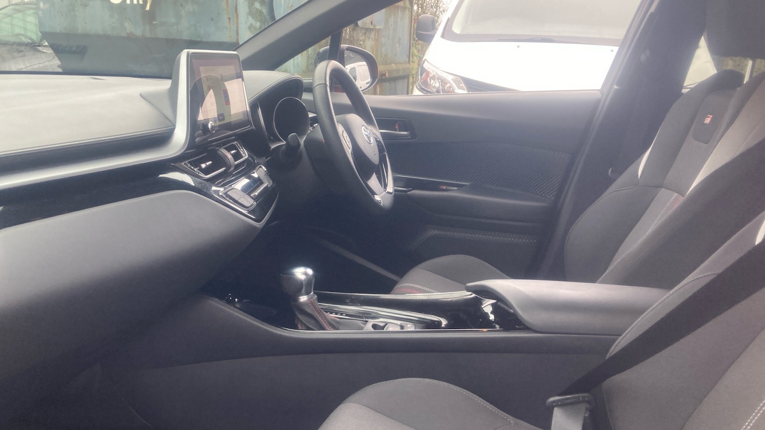 Used Toyota C-HR 2023 for sale - 77702584: Photo 10