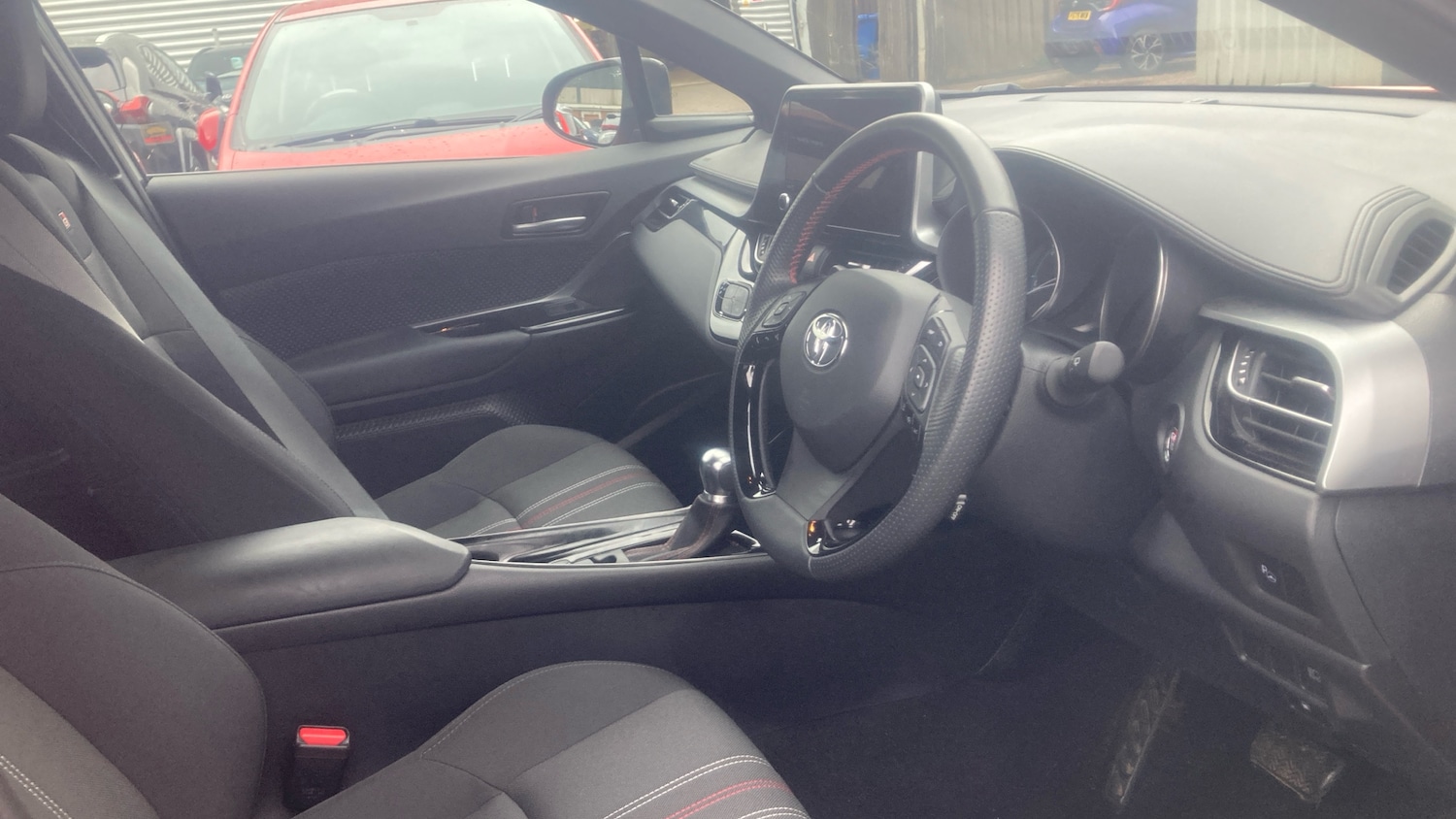 Used Toyota C-HR 2023 for sale - 77702584: Photo 11