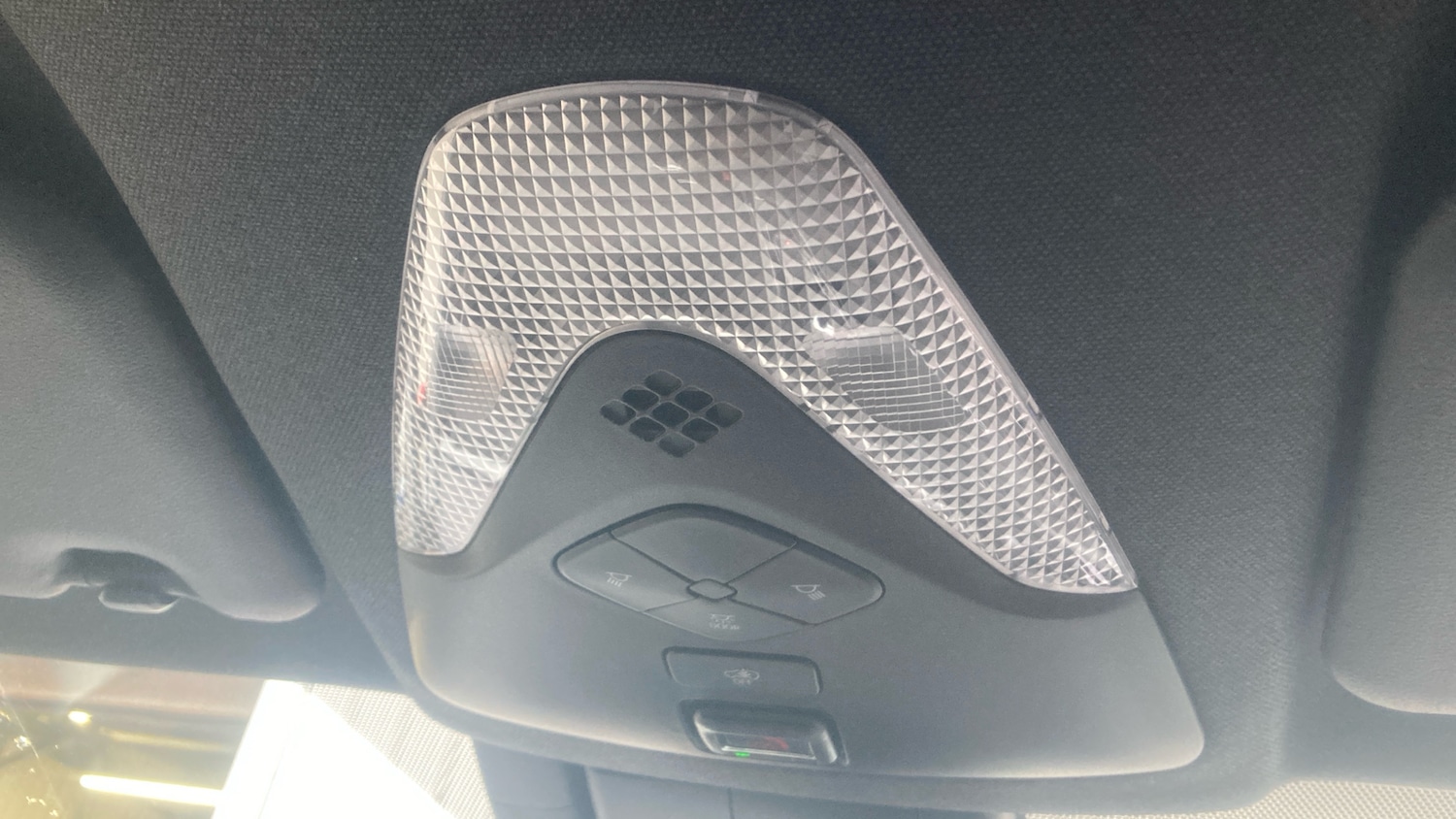 Used Toyota C-HR 2023 for sale - 77702584: Photo 35