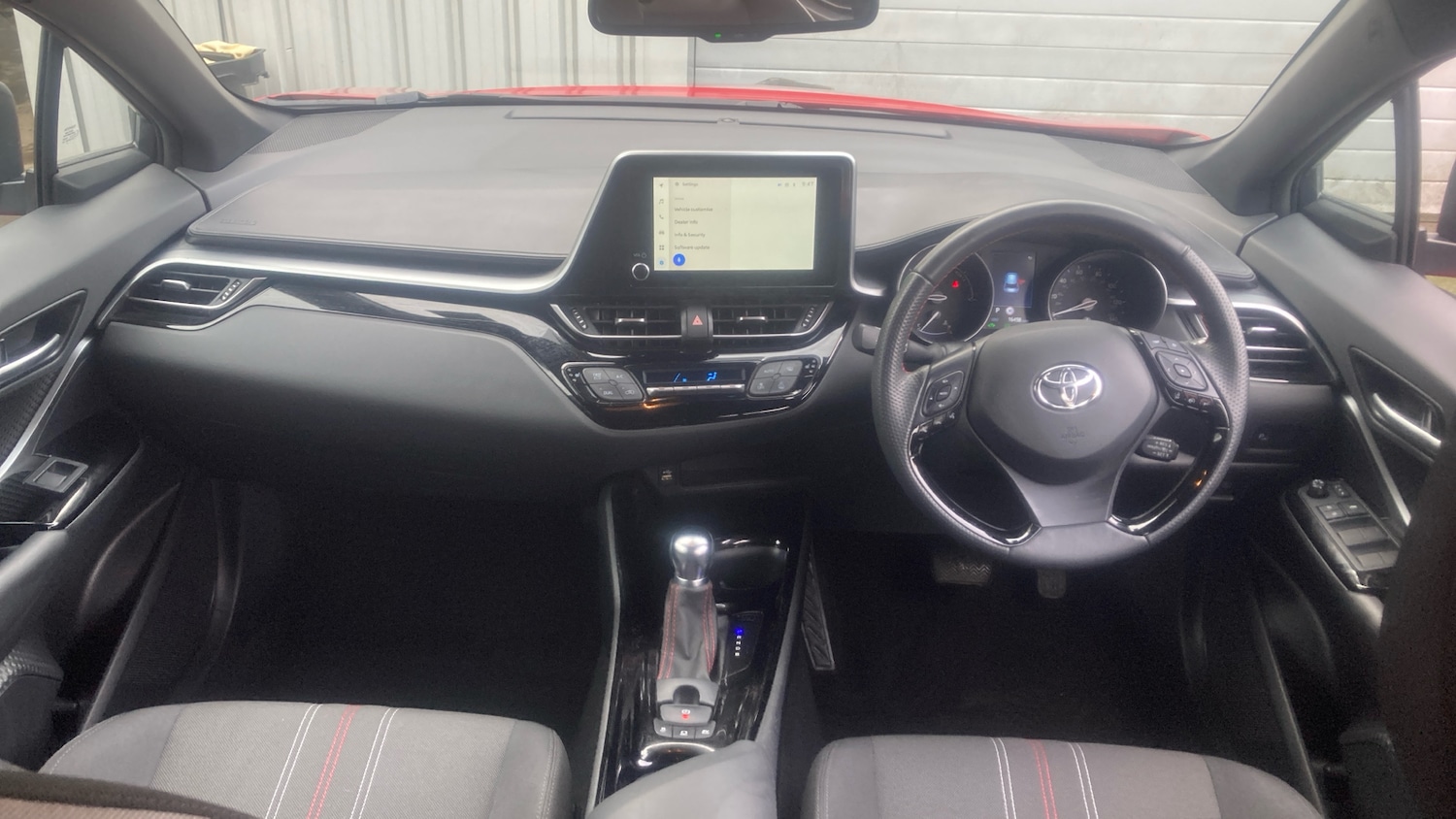 Used Toyota C-HR 2023 for sale - 77702584: Photo 5