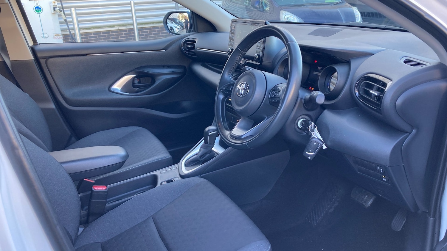 Used Toyota Yaris 2021 for sale - 76707121: Photo 11