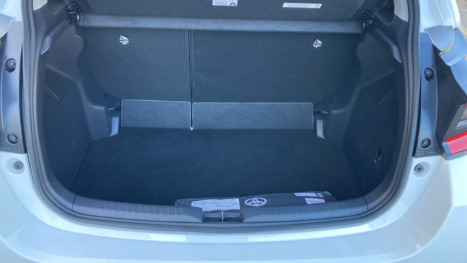 Used Toyota Yaris 2021 for sale - 76707121: Photo 14