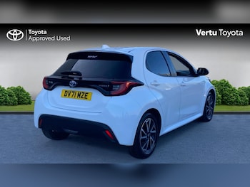 Used Toyota Yaris 2021 for sale - 76707121: Photo