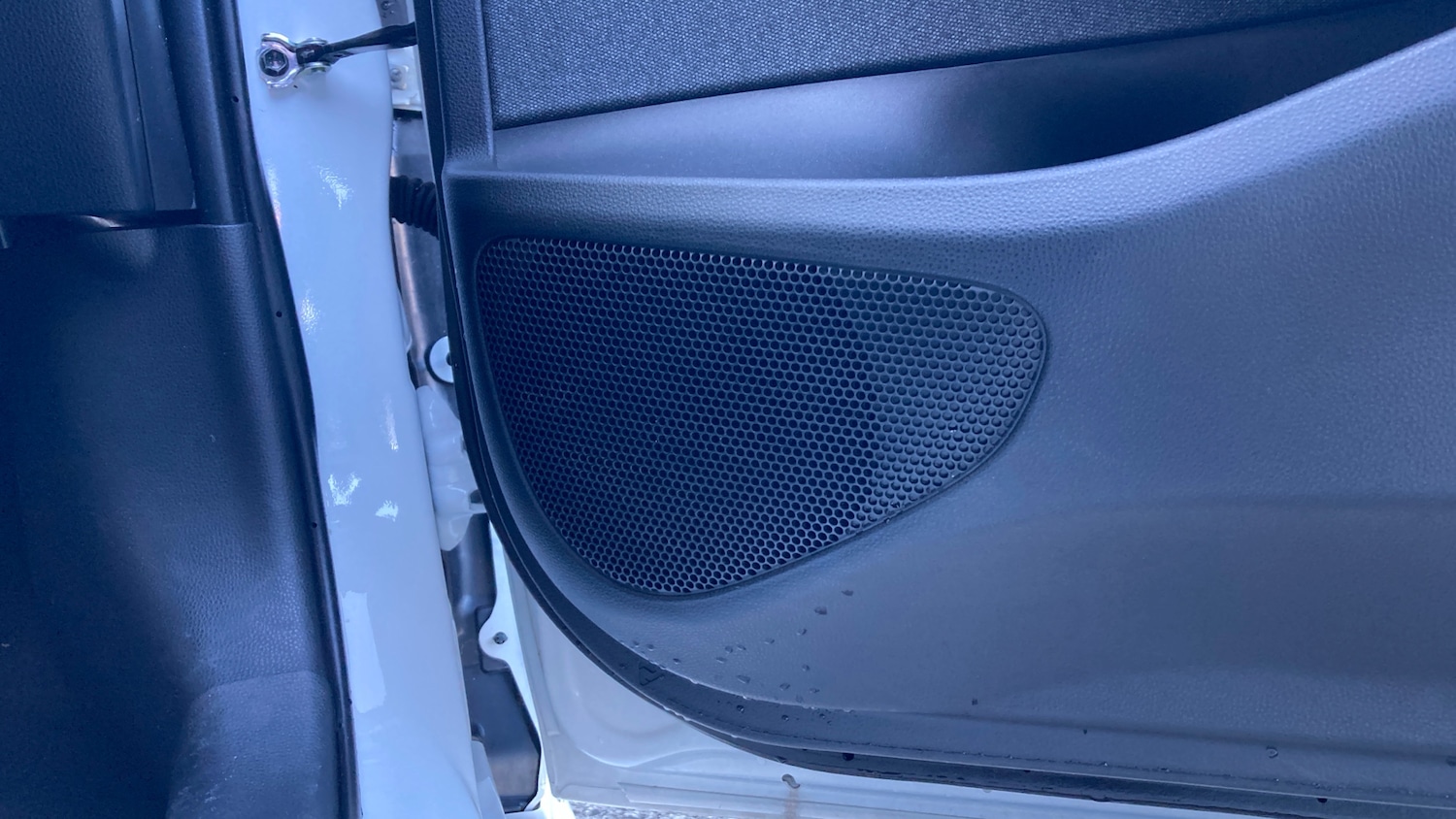 Used Toyota Yaris 2021 for sale - 76707121: Photo 33