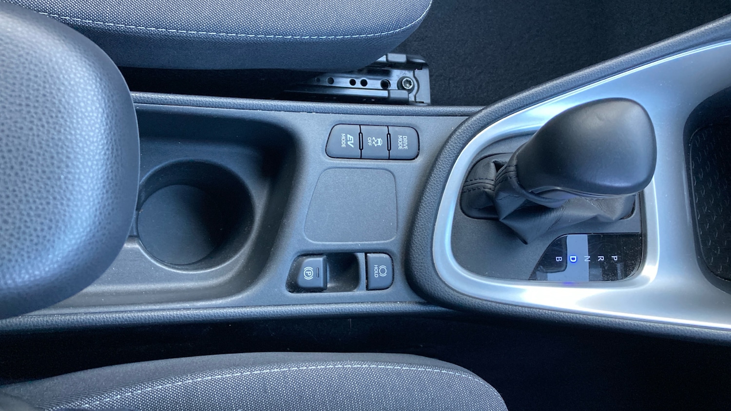 Used Toyota Yaris 2021 for sale - 76707121: Photo 38