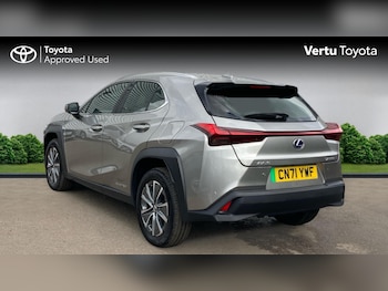Used Lexus UX 2021 for sale - 75640009: Photo