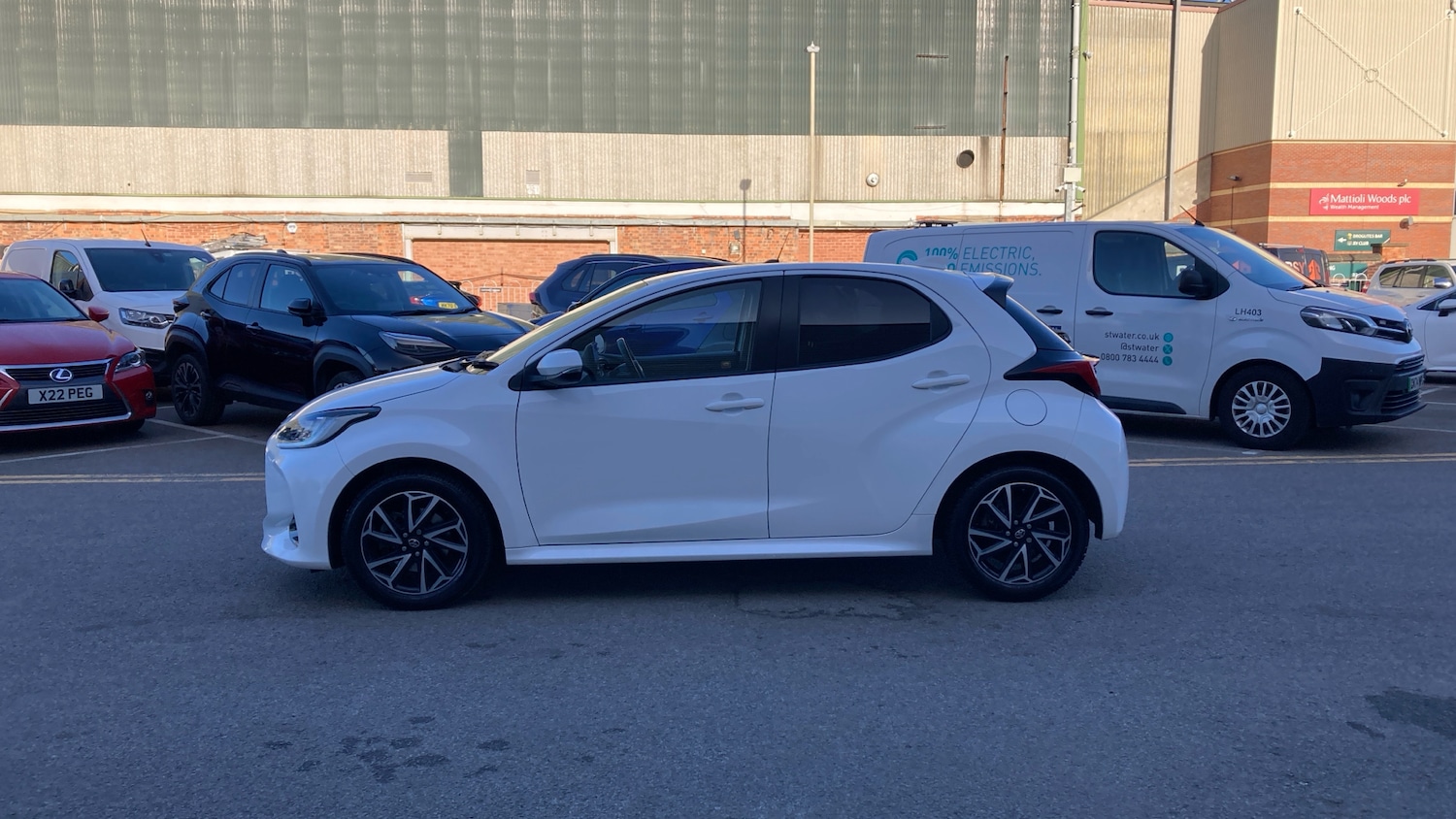Used Toyota Yaris 2021 for sale - 76588937: Photo 17