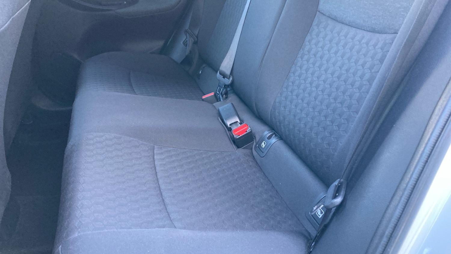 Used Toyota Yaris 2021 for sale - 76588937: Photo 21