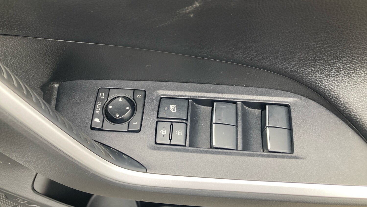 Used Toyota RAV4 2021 for sale - 78175654: Photo 23