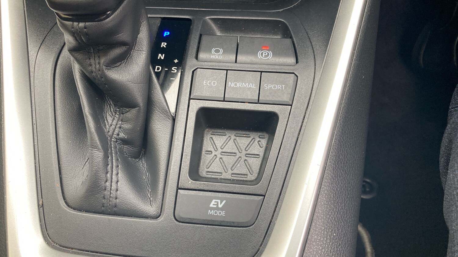 Used Toyota RAV4 2021 for sale - 78175654: Photo 31