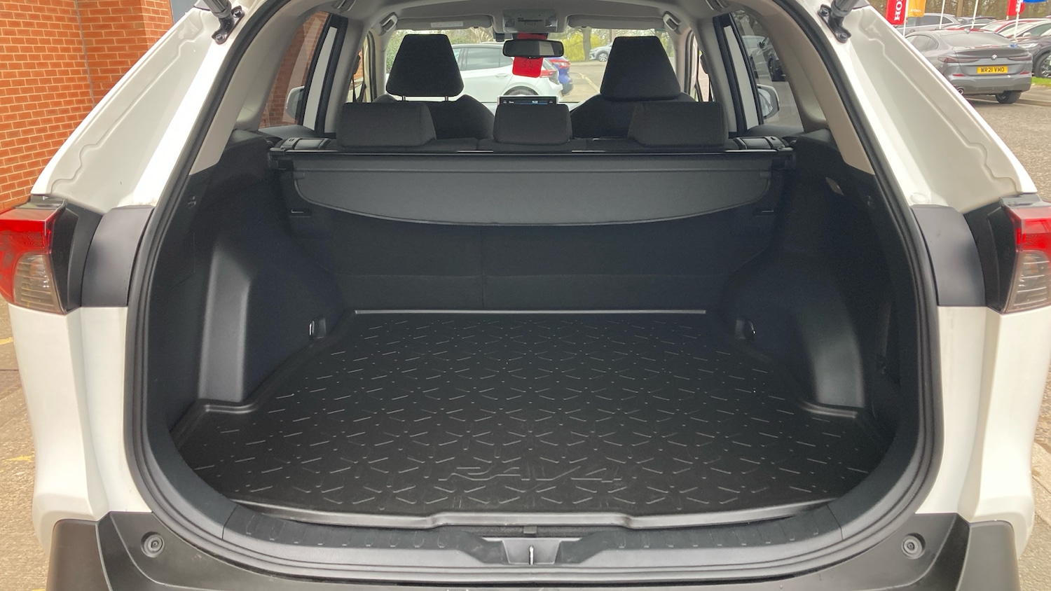 Used Toyota RAV4 2021 for sale - 78175654: Photo 4