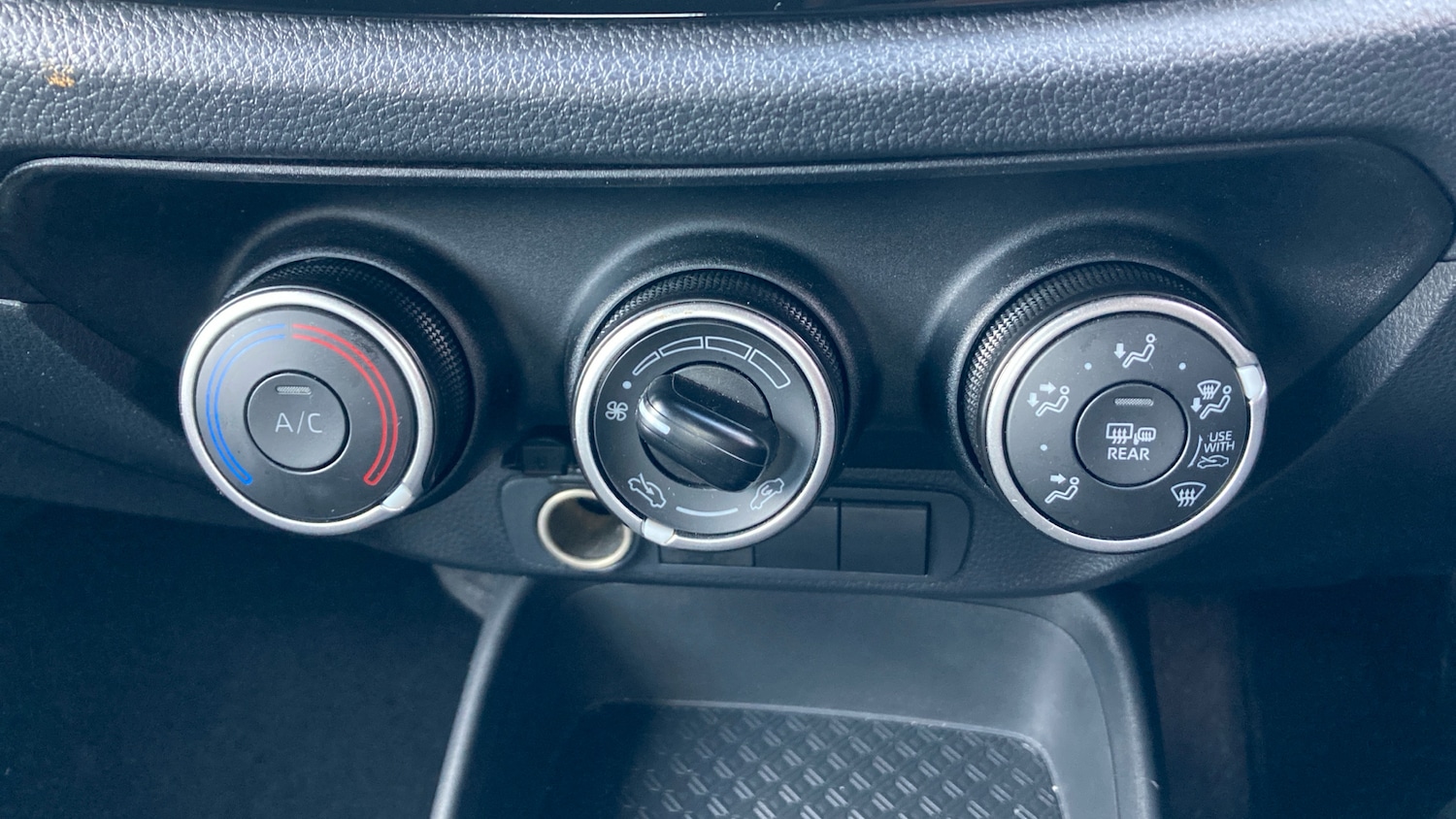 Used Toyota Aygo X 2025 for sale - 76924203: Photo 38