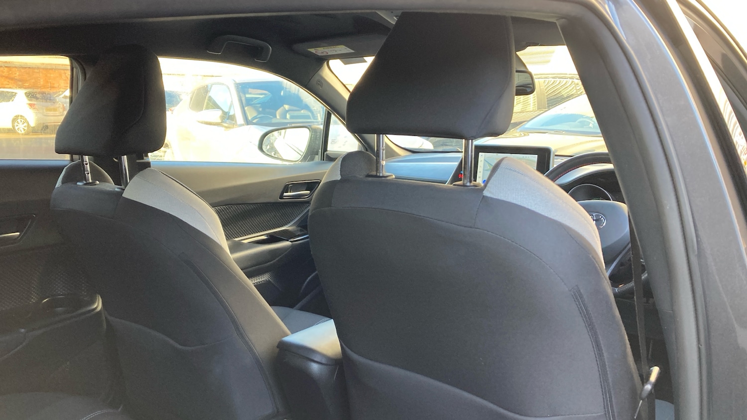 Used Toyota C-HR 2023 for sale - 78010928: Photo 20