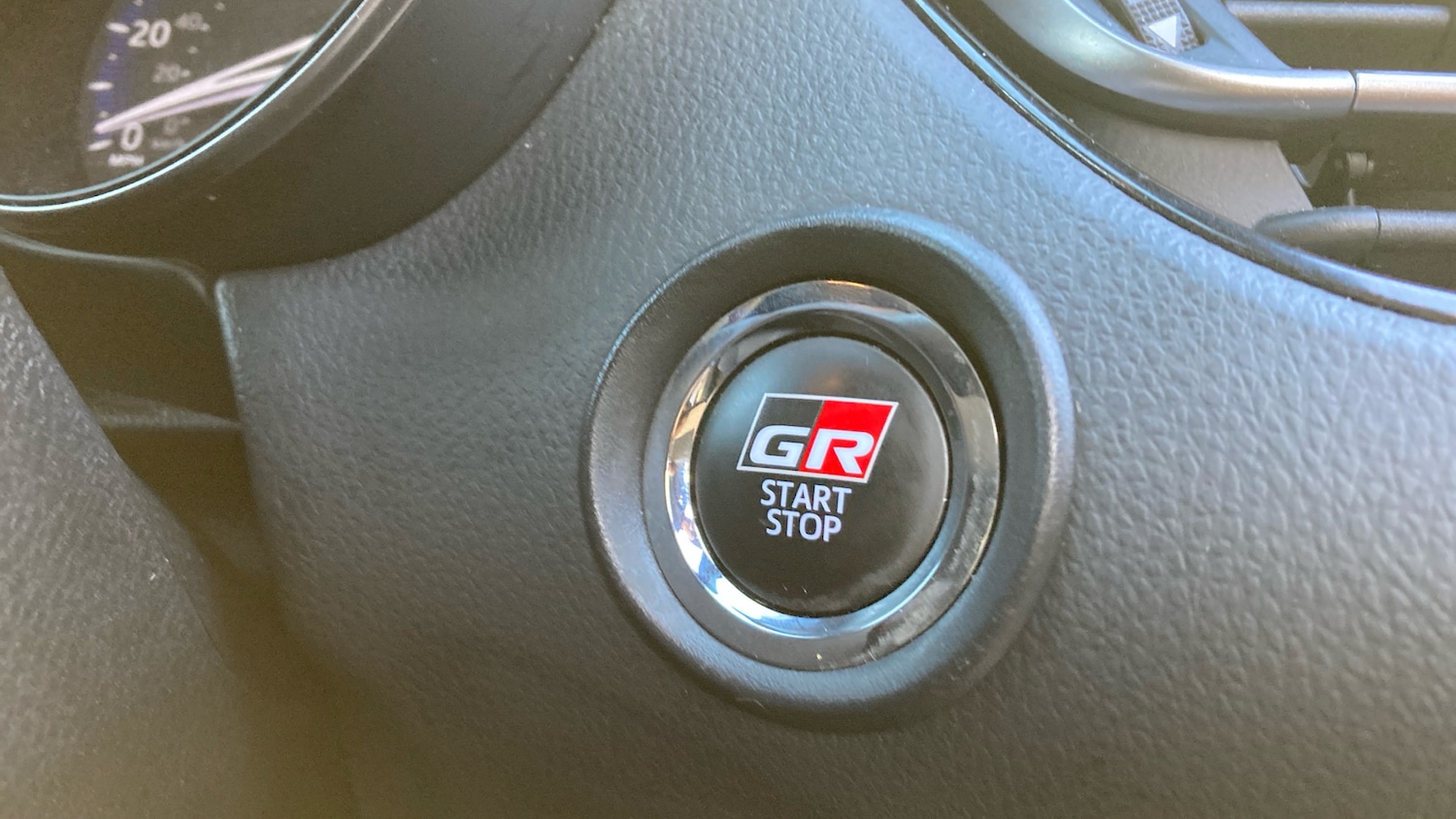 Used Toyota C-HR 2023 for sale - 78010928: Photo 35