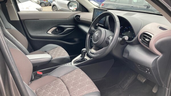 Used Toyota Yaris Cross 2022 for sale - 76262797: Photo 11