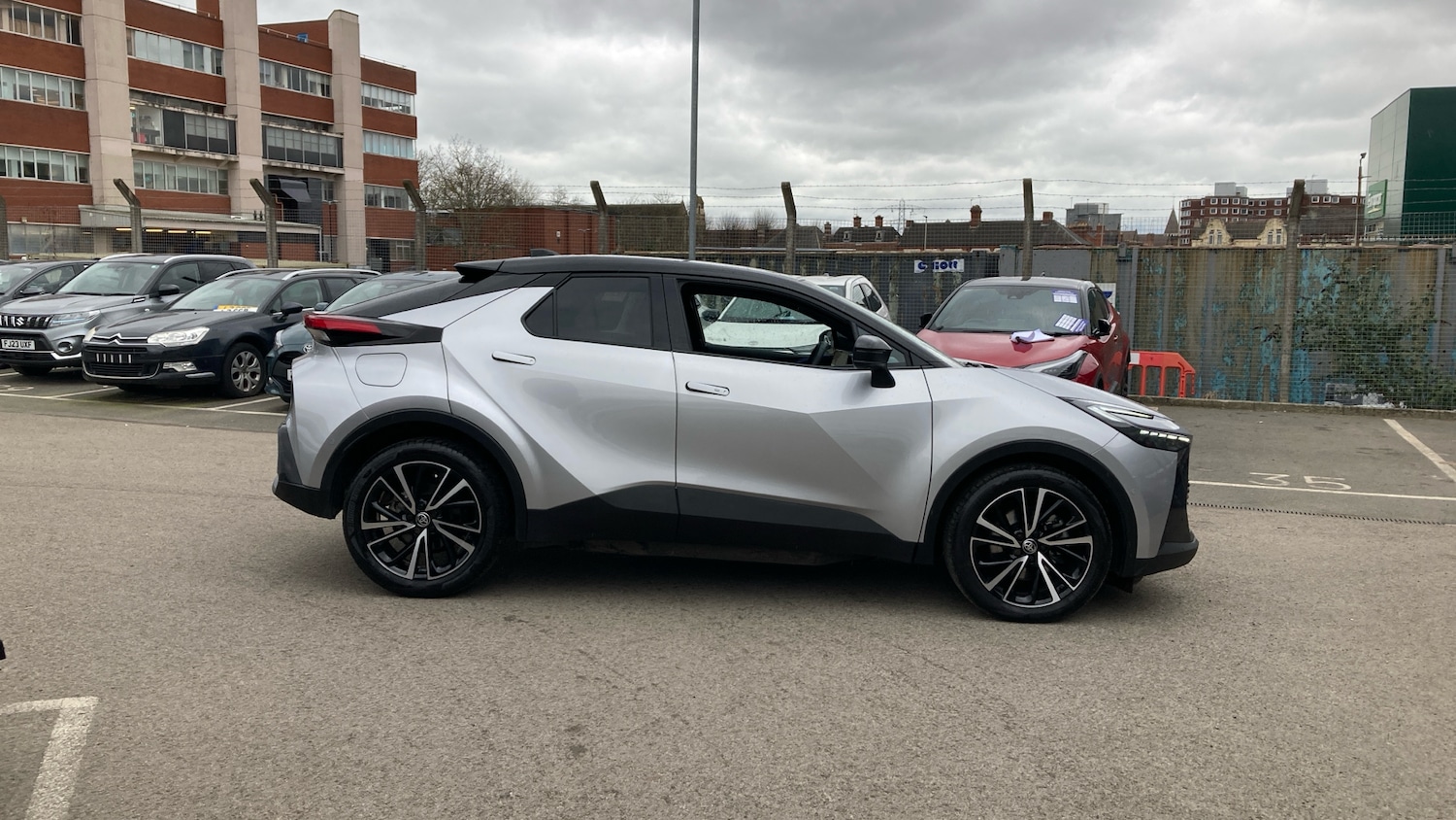 Used Toyota C-HR 2024 for sale - 78053438: Photo 16