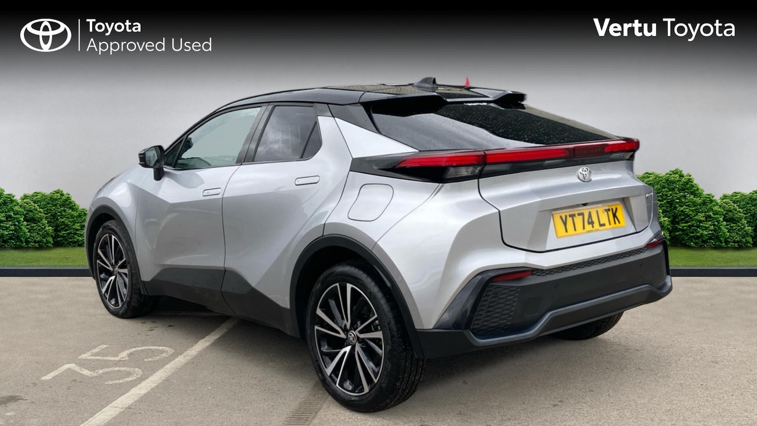 Used Toyota C-HR 2024 for sale - 78053438: Photo 4