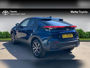 Used Toyota C-HR 2025 for sale - 79150108: Photo