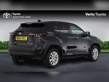 Used Toyota Yaris Cross 2024 for sale - 79810301: Photo