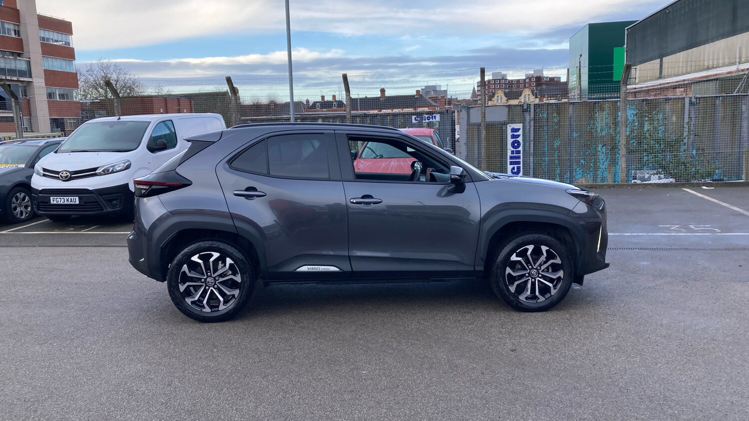 Used Toyota Yaris Cross 2025 for sale - 77917070: Photo 16