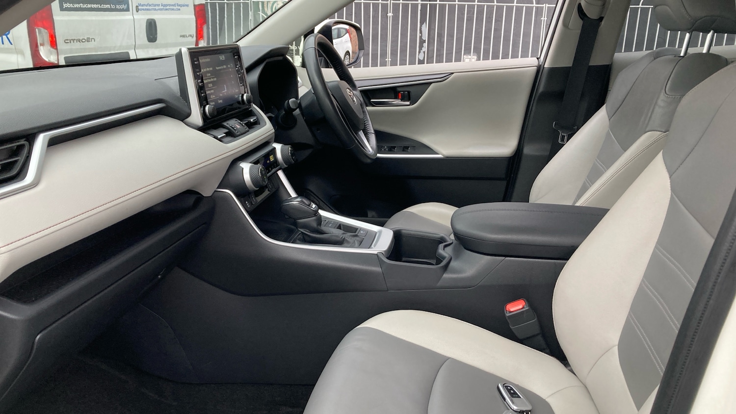 Used Toyota RAV4 2022 for sale - 77197927: Photo 10